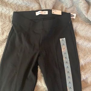 Old Navy Stevie pants never worn